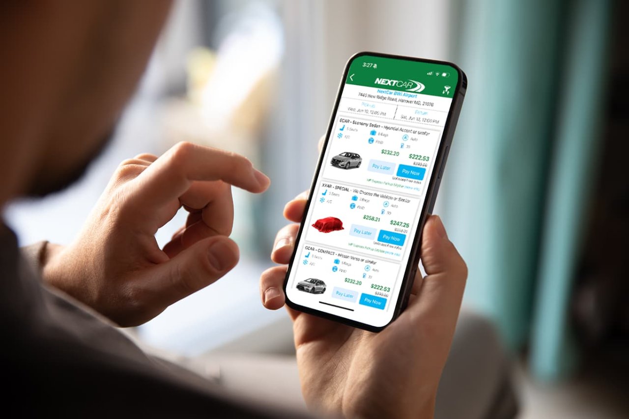 phone-hand-app